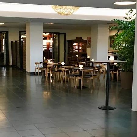 格洛斯楚普公园酒店 酒店 格洛斯楚普