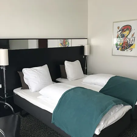 酒店 格洛斯楚普公园酒店 4*