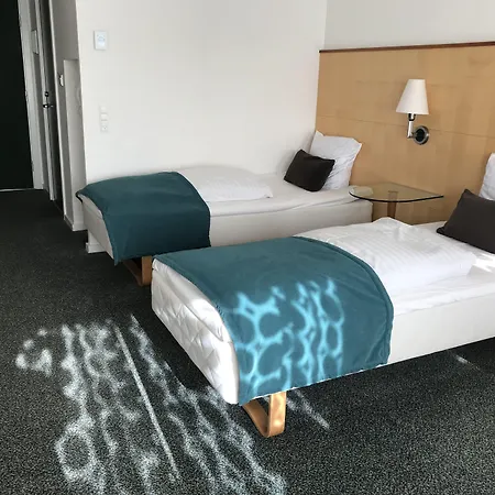 格洛斯楚普公园酒店