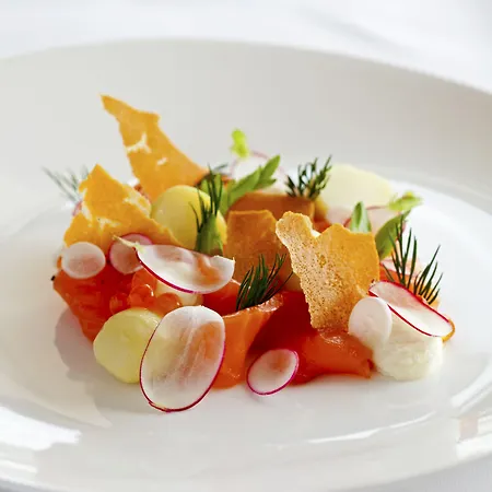 格洛斯楚普公园酒店 4*