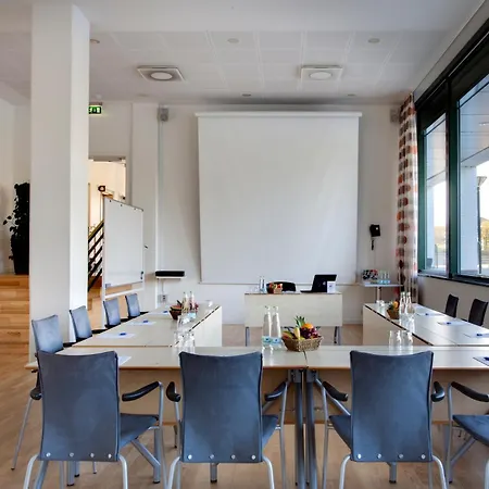 格洛斯楚普公园酒店 格洛斯楚普