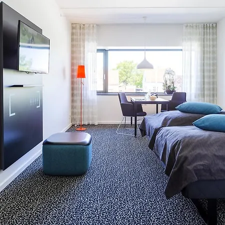 格洛斯楚普公园酒店 格洛斯楚普